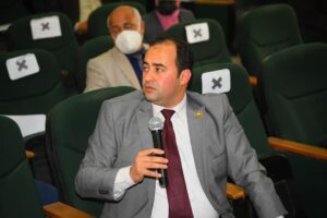 محافظ الغربية يناقش تنفيذ المشروعات بحضور نواب بسيون، كفر الزيات وقطور