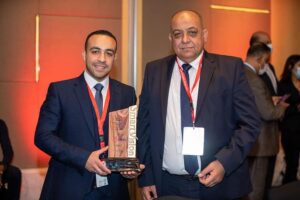 بورسعيد للصناعات الكهربائية تحصل علي درع التميز في المنتدي الإقتصادي