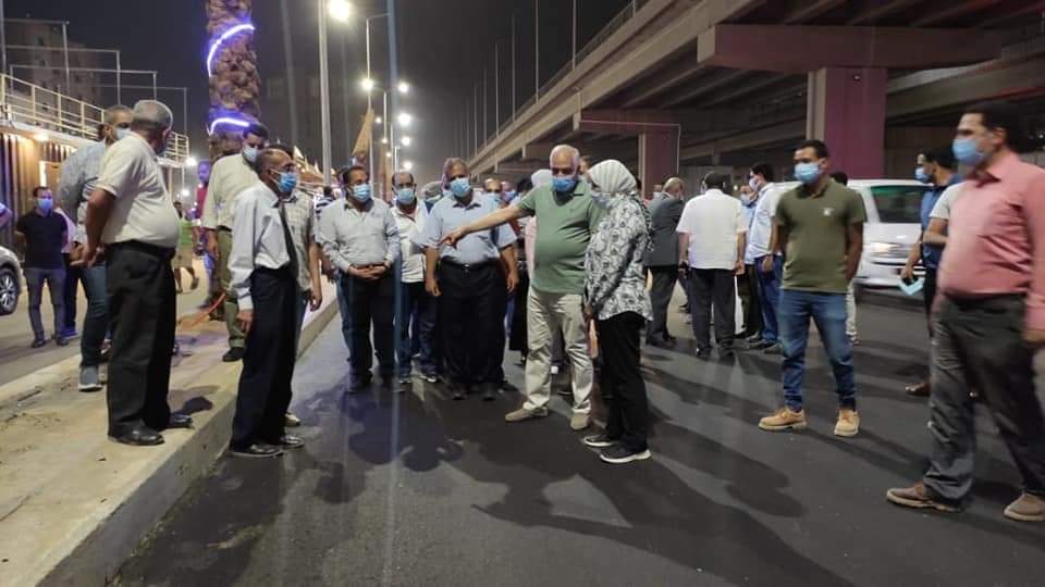 راشد يتفقد موقع إنشاء