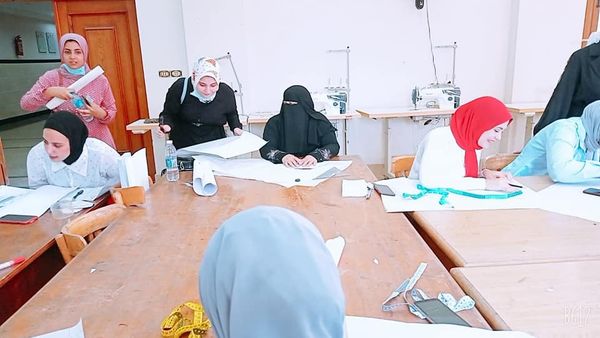 لليوم الثاني