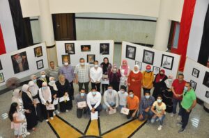 رئيس جامعة كفر الشيخ يفتتح معرض الفنون التشكيلية لطلاب مركز الفنون