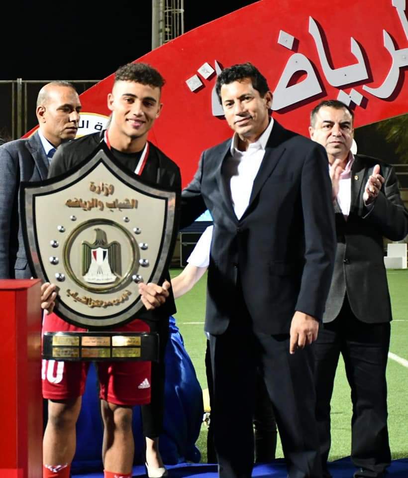 "الدكتور أشرف صبحى " يشهد