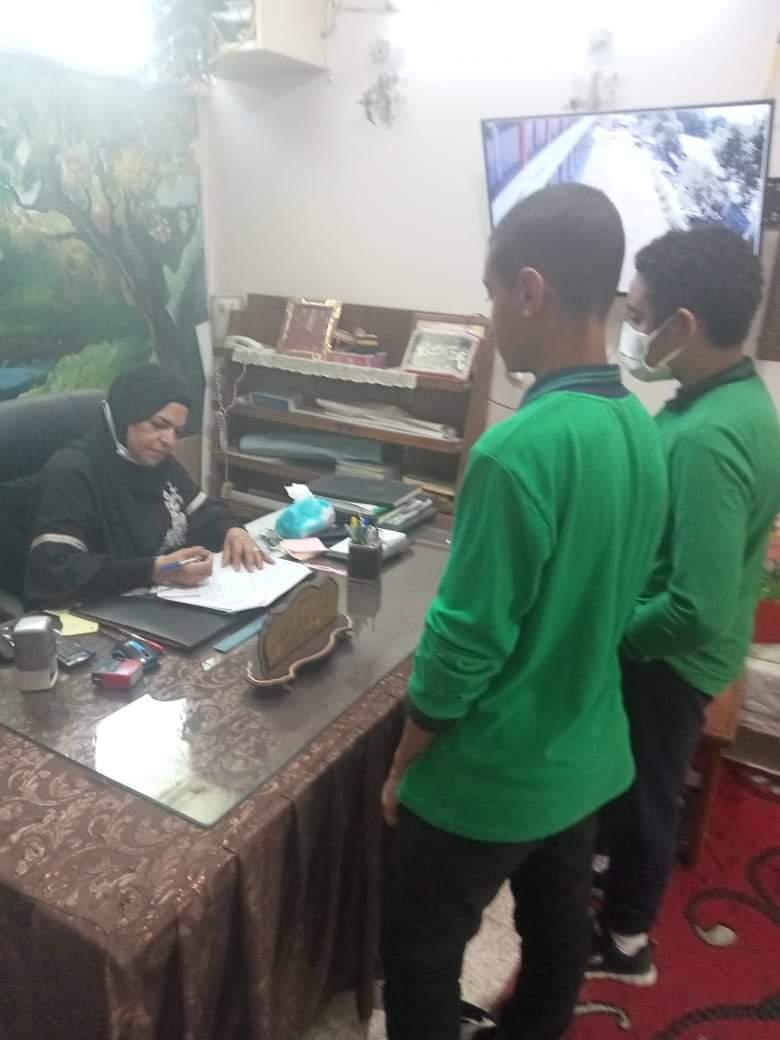 مدرسة حكومي بأداء