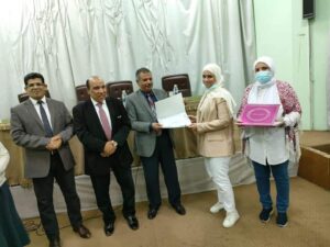 الاحتفاء بالطللب الاوائل  