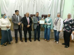 الاحتفاء بالطللب الاوائل  