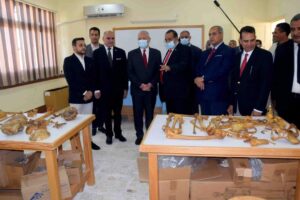 محافظ الأقصر ورئيس الجامعة يفتتحان 