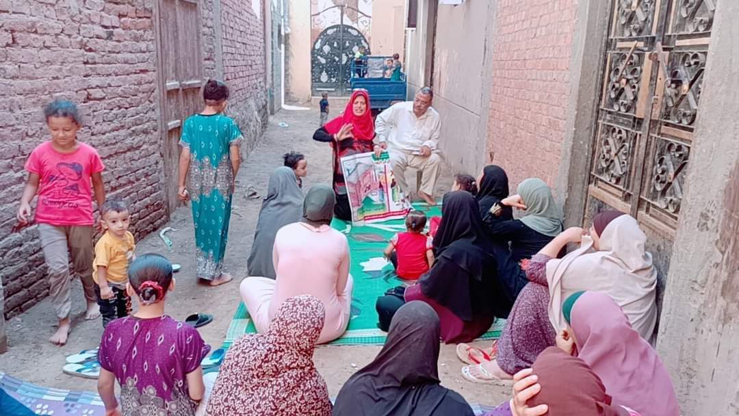 ندوة بالجهود الذاتية بالمدارس الحقلية بإبشواى عن التربيه السليمه للطيور بالمنزل