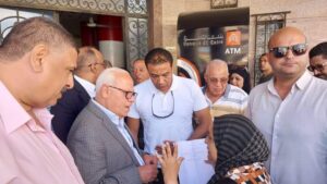 محافظ بورسعيد يلتقي
